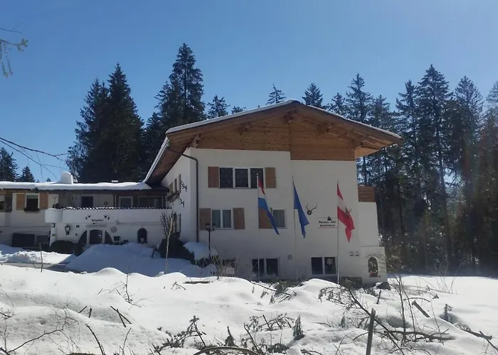 ゲストハウス Und Hartkaiser 3*